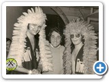 Dom e Ravel brincando no Baile de Carnaval aps o Show em 1971.