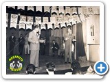 Apresentando o programa Roda de Violeiros com Capito Furtado em 1953