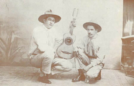 Pedro Bento e Zé Da Estrada canta a moda campeira de Nelson Gomes